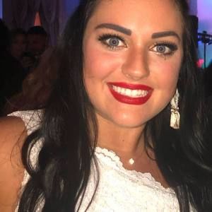 Meet your Posher, Caroline